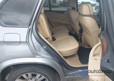 2013 BMW X5 xDrive50I из США, поврежденный, VIN 5UXZV8C52D0C15272